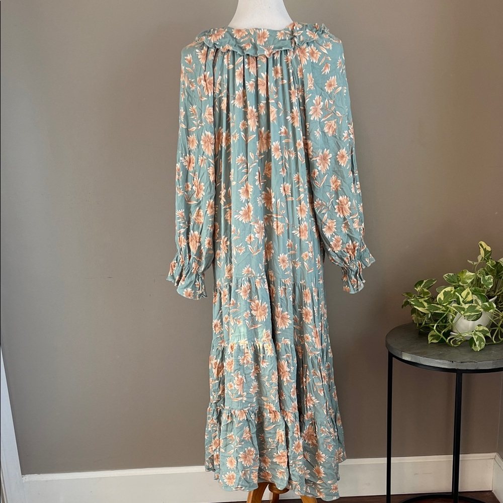Boho Floral Tiered Long Sleeve Maxi Dress - Pale Blue Floral - Picture 7 of 9